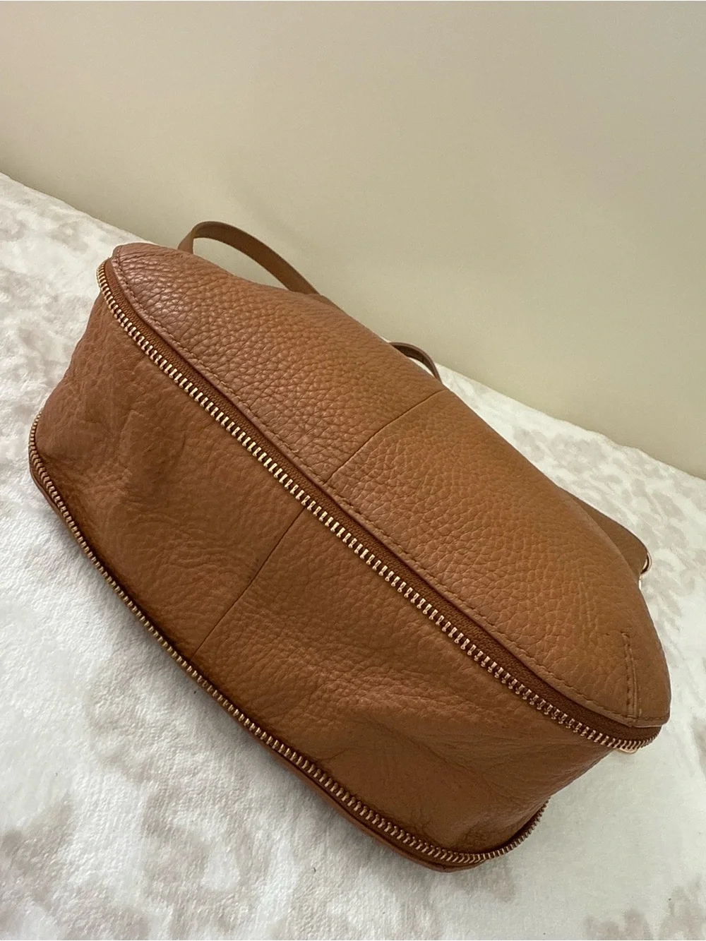 Tory Burch Women's Ivy Pebbled Leather Convertible Shoulder Bag Crossbody